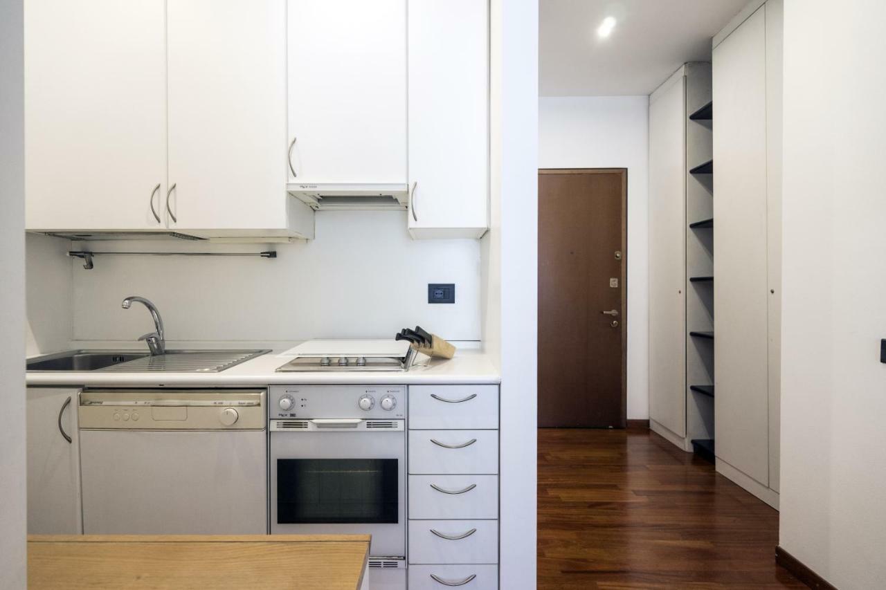 شقة Hacca Collection - Bocconi, Navigli 1Br ميلان المظهر الخارجي الصورة